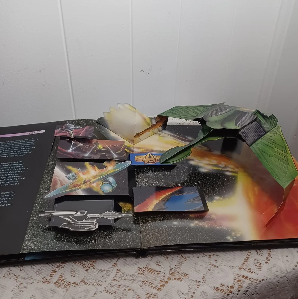 Vintage Star Trek Pop Up Book - Picture 3 of 10